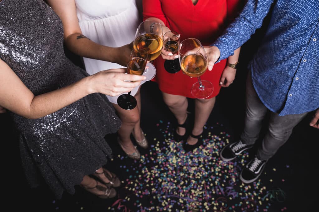 ערב חברה סוף שנה - יואב חסיס